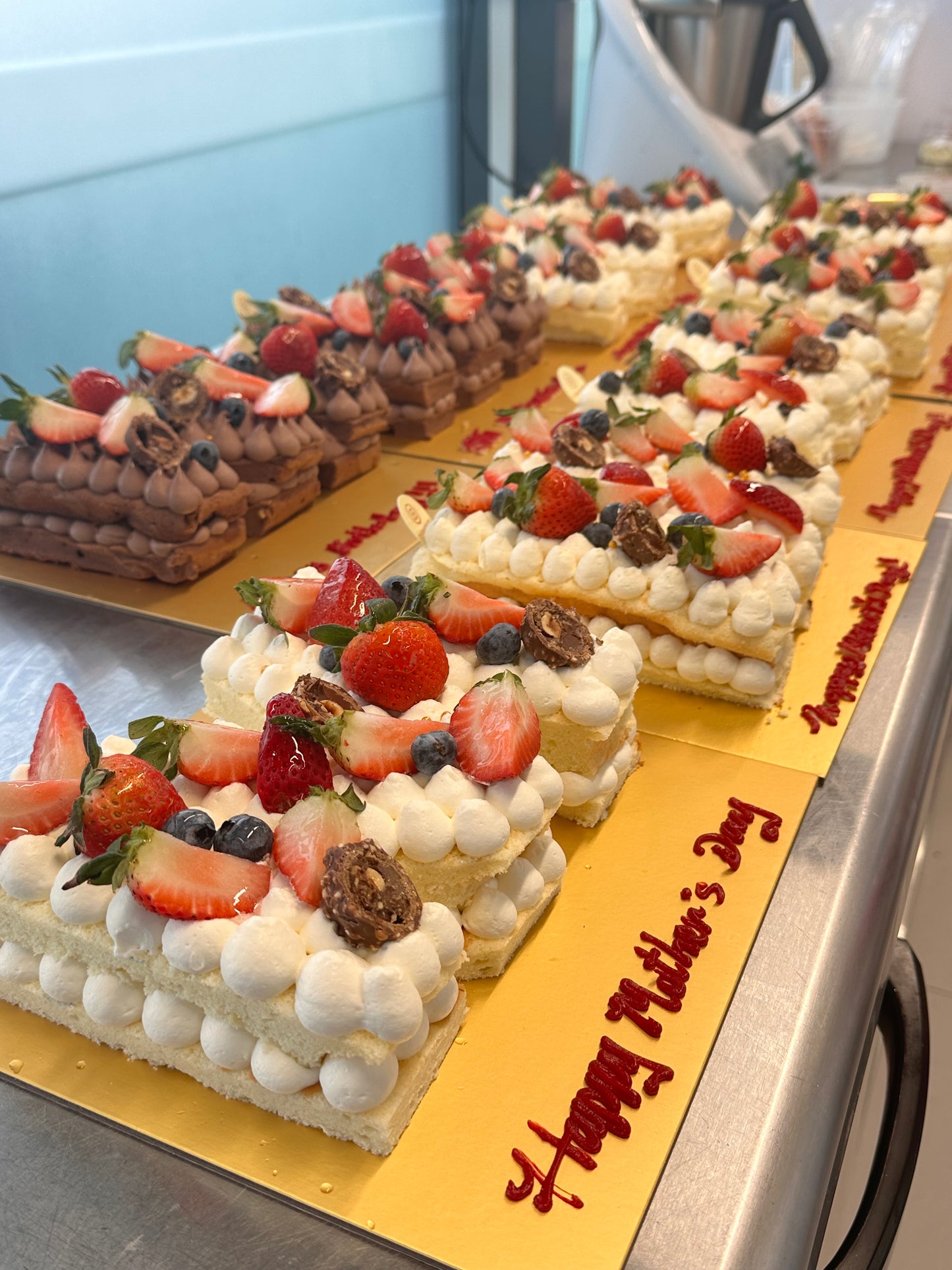 Letter Cakes 6" (Korean Sponge cake)