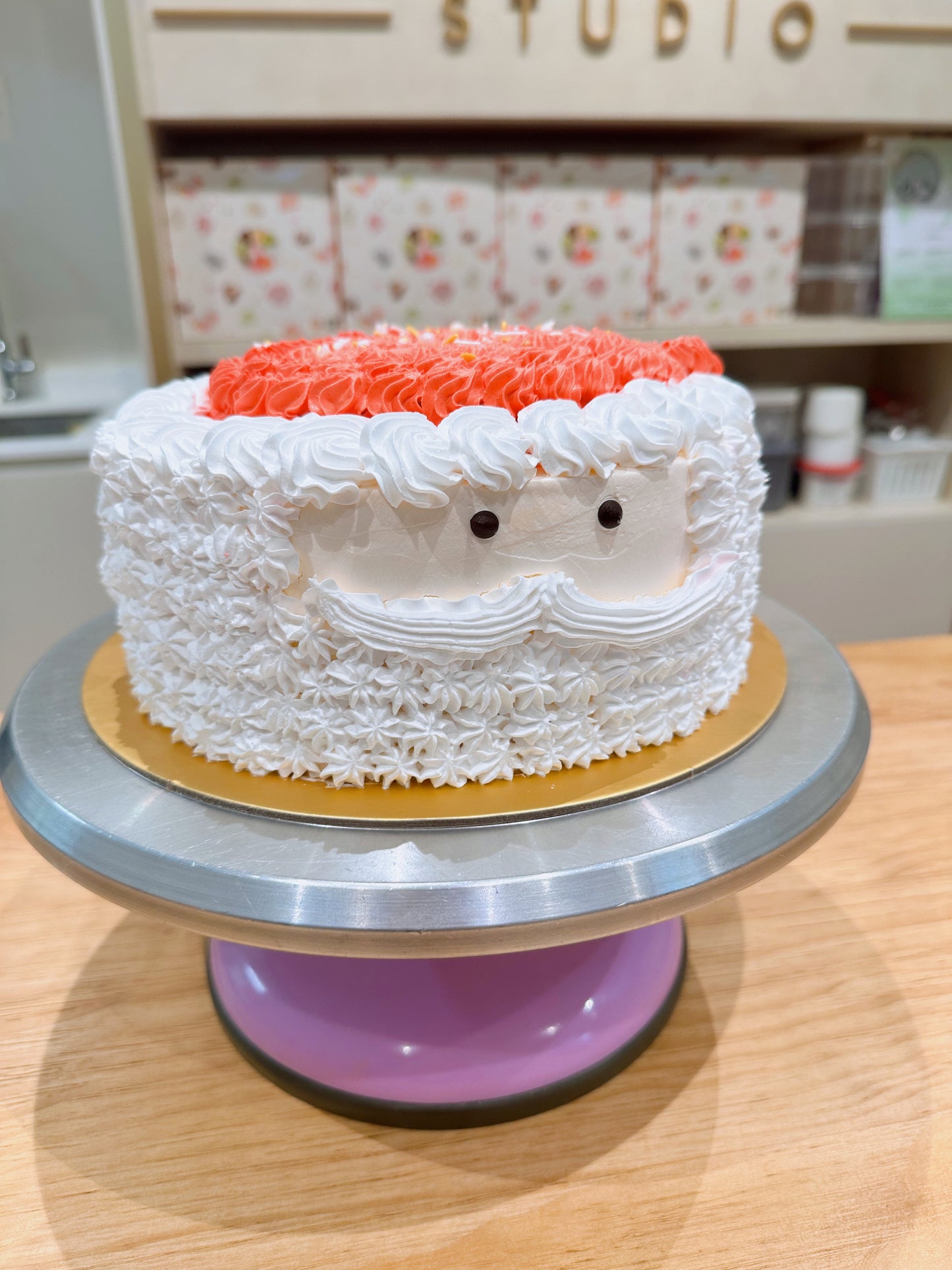 Santa Claus Crepe Cake 6"๐
๐ป๐