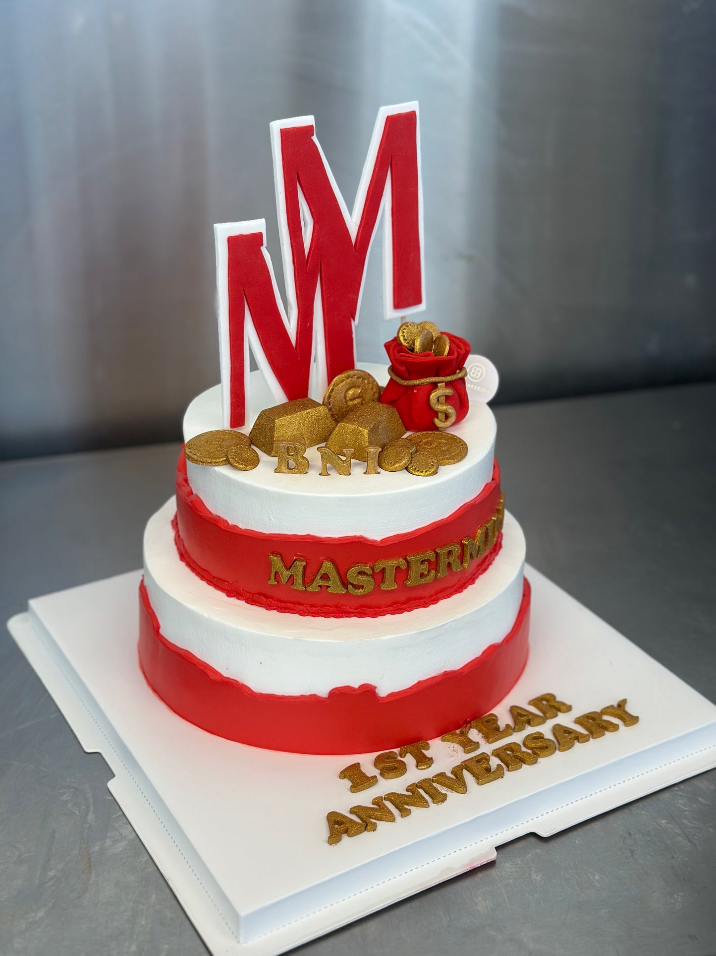 Customised cake Money Money 4 + 6" 2 tier cake