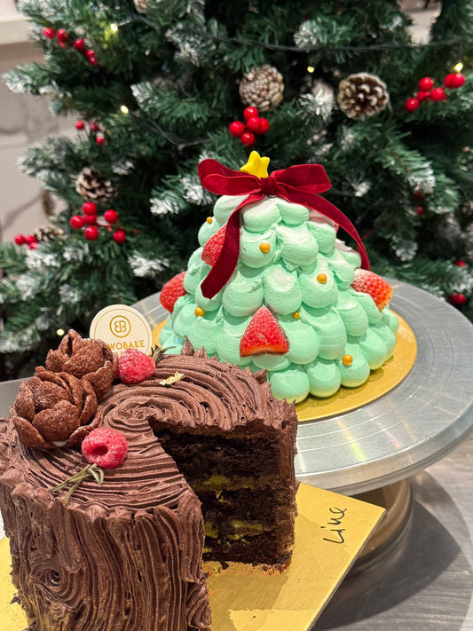 Christmas tree cake 6"🎅🎄✨ (Korean Vanilla Strawberry)
