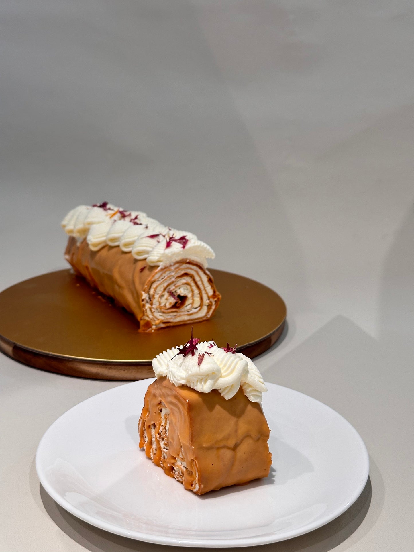 Log Crepe Cake Thai tea 22cm