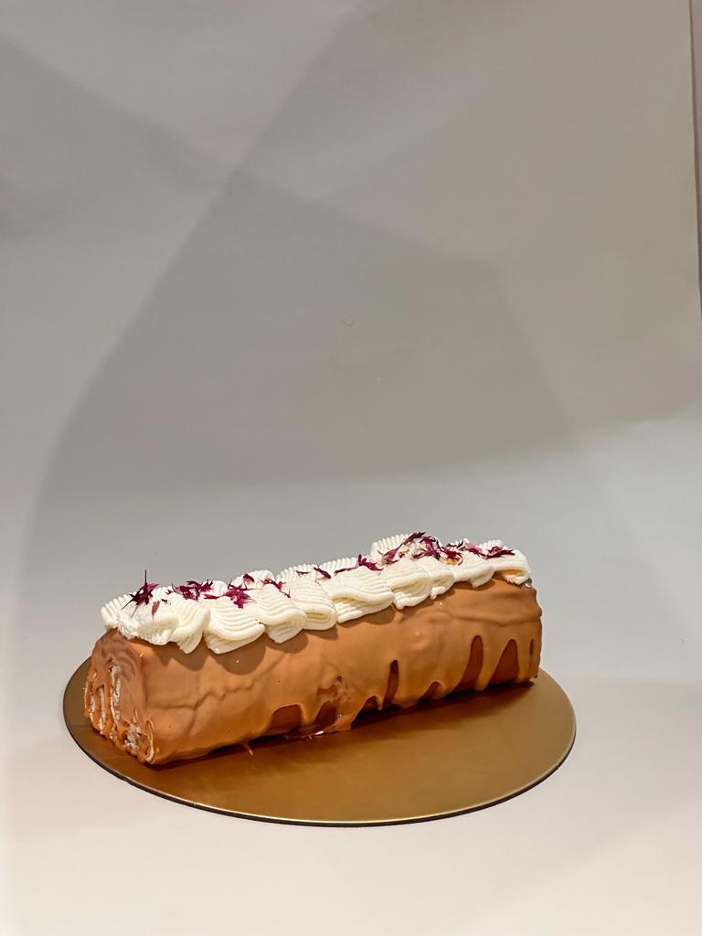 Log Crepe Cake Thai tea 22cm