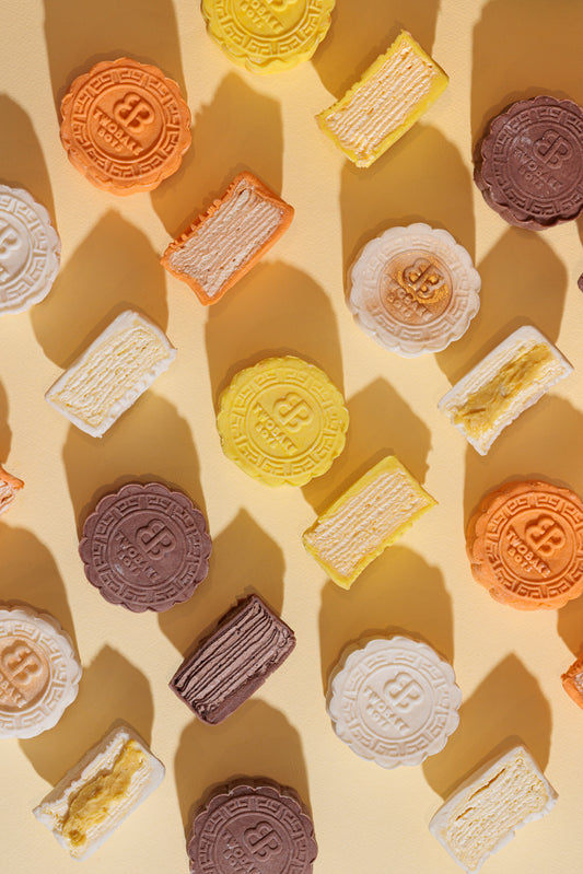 Moon Crepe Cake Gift Box  (DIY your flavour) 25%OFF Early Bird Auto Applys