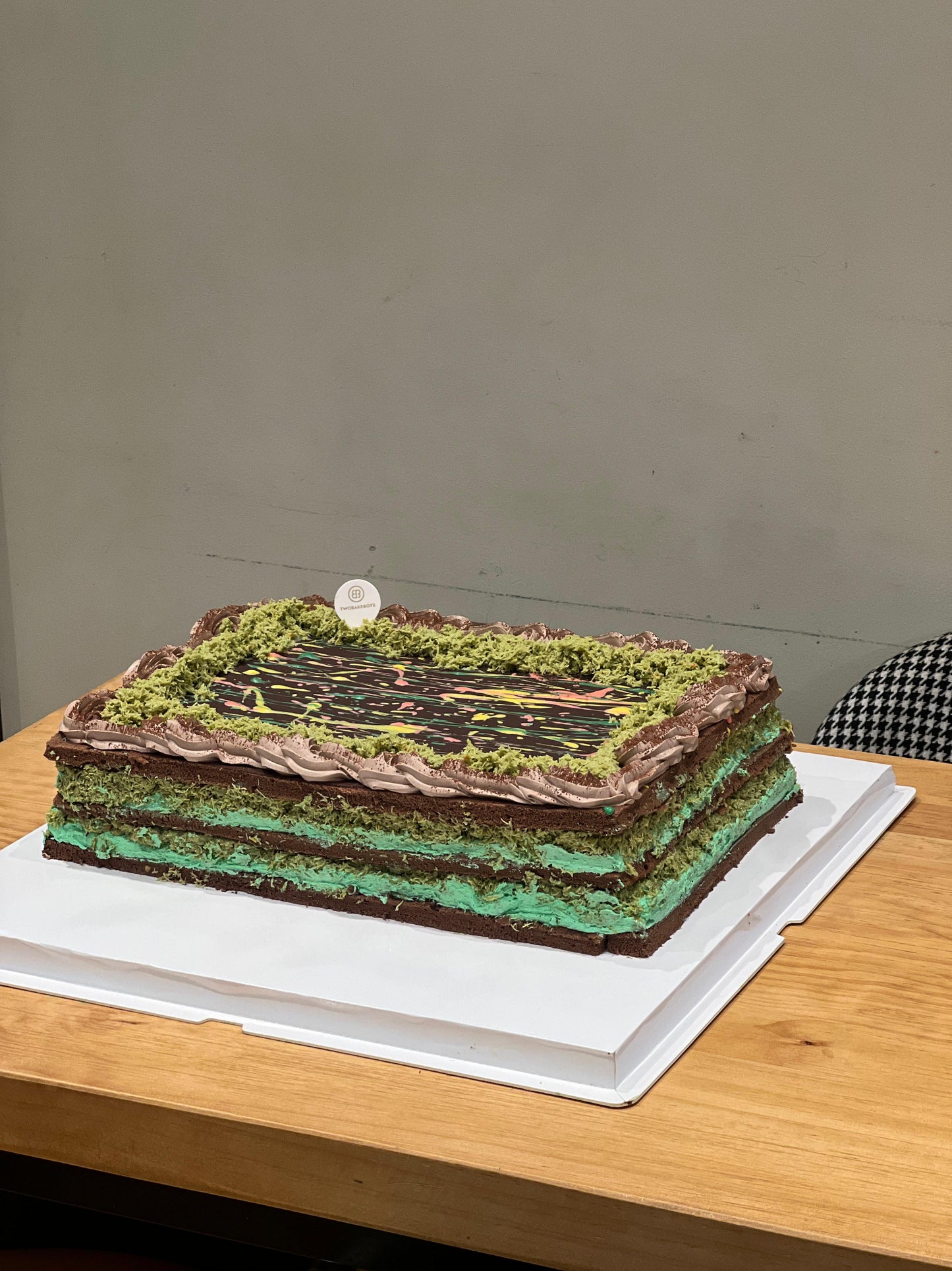 Square Halal Pistachio Chocolate Kunafa Cake 20-50pax