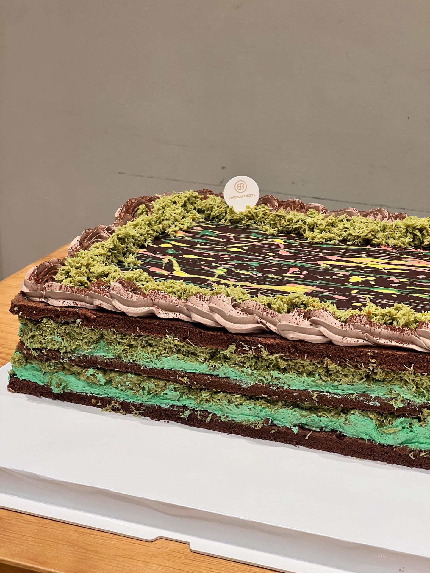 Square Halal Pistachio Chocolate Kunafa Cake 20-50pax