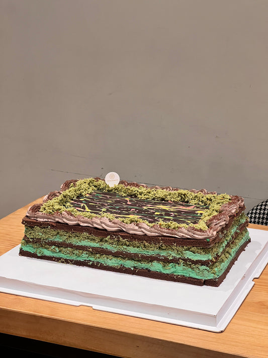 Square Halal Pistachio Chocolate Kunafa Cake 20-50pax