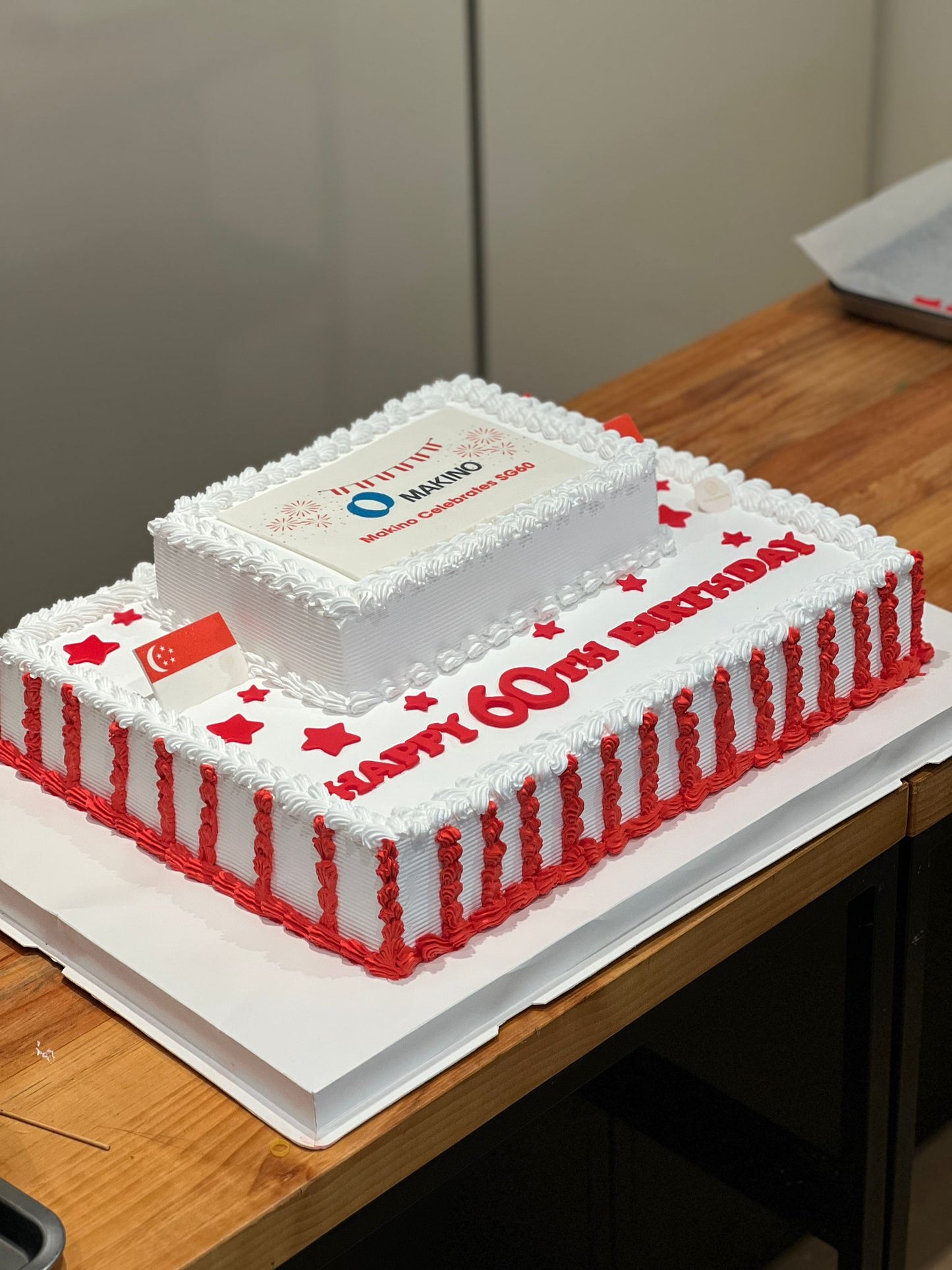 COMPANY LOGO EDIBL PRINT CAKE