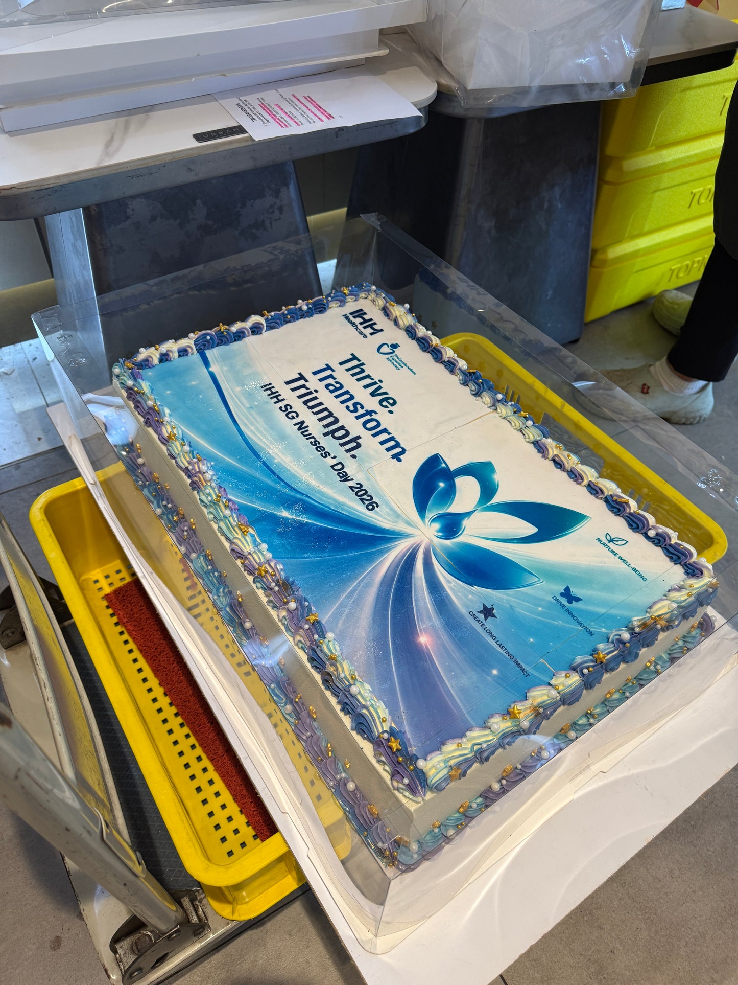 COMPANY LOGO EDIBL PRINT CAKE