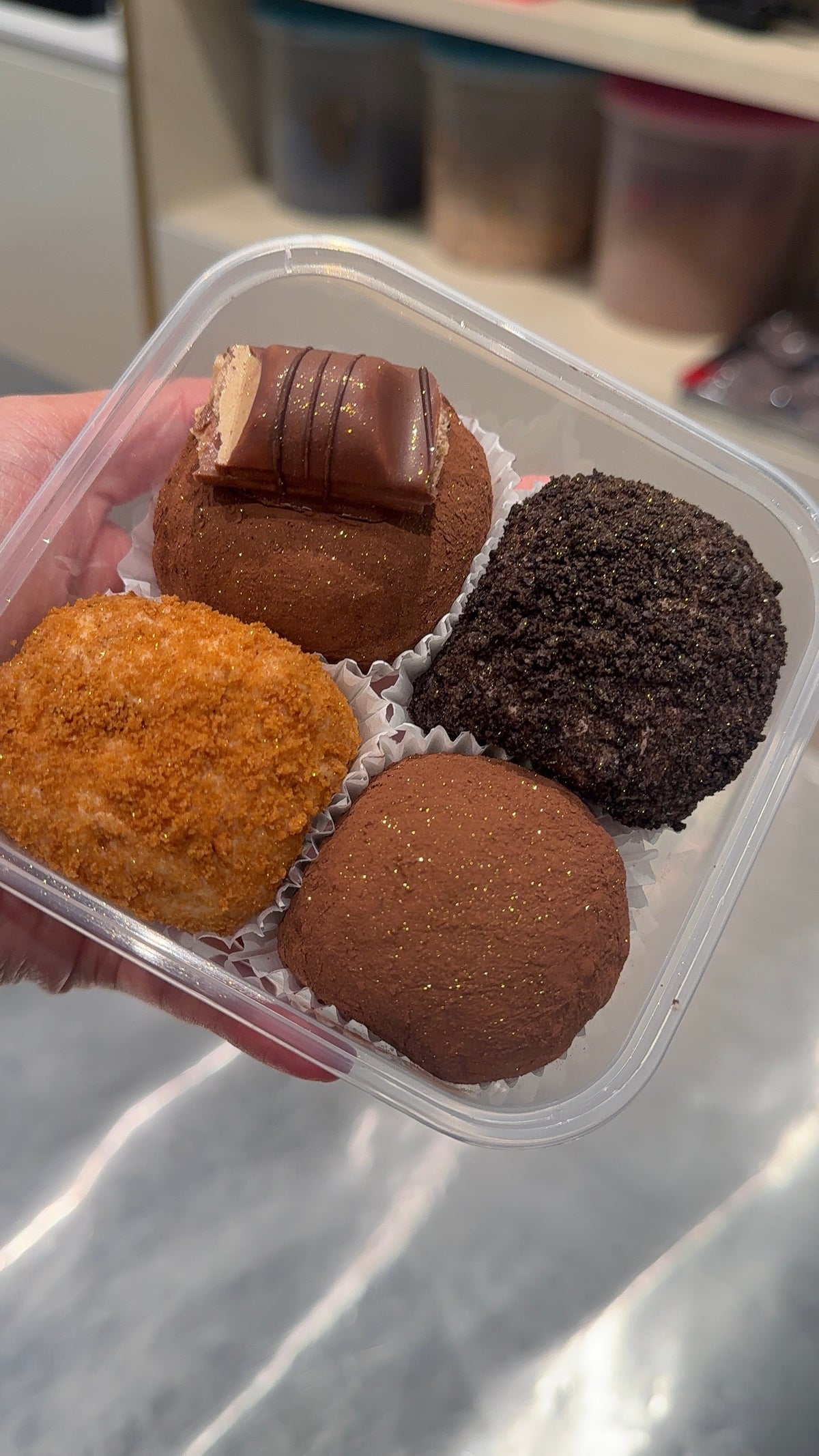 OCT Mixed box of 4 Pistachio / Milky Biscoff/ Cookie and cream/ Kinder