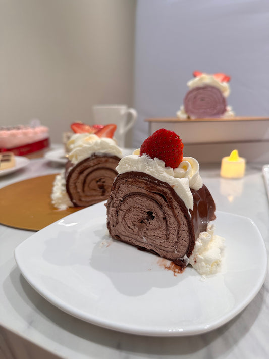 Log Crepe Cake Indulgent chocolate 22cm (suitable for 6-8pax)
